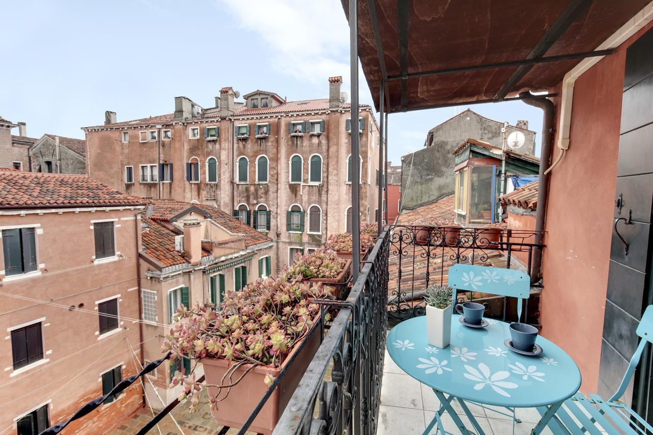 Via Garibaldi-Gigli Biennale Terrace By Wonderful Italy Apartment Venice Luaran gambar